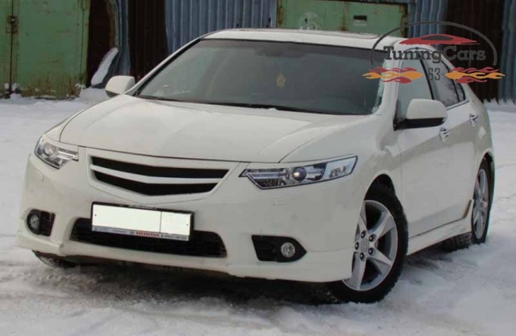 Планка в реш. радиатора "SPORT" H.Accord VIII 2011-2012
